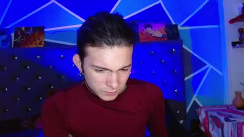 I am Valentinn online show from November 27, 8:00 pm