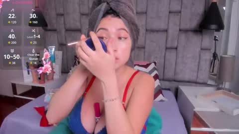 CelestheJones online show from February 19, 7:15 am