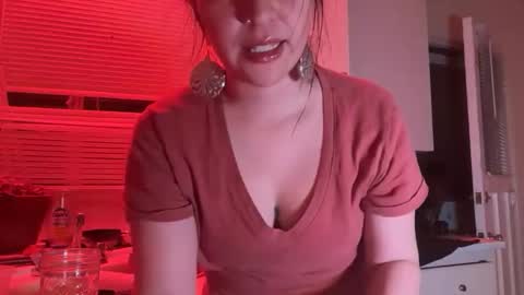 Snapshot of celestialillusions777 chatting on February 19, 2:40 am celestialillusions777 online show from February 19, 2:40 am