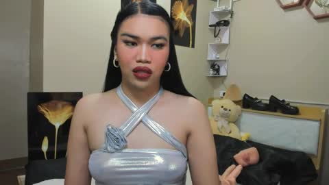 celestinaxisabella online show from April 6, 6:58 am