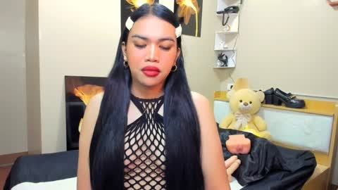 celestinaxisabella online show from April 9, 8:09 am