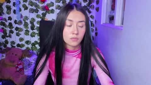 Snapshot of celestinepurple chatting on December 6, 12:02 am Celestineeeeee online show from December 6, 12:02 am