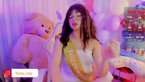 Snapshot of celestte_ruizz chatting on February 7, 12:53 am        700   110 p  online show from February 7, 12:53 am