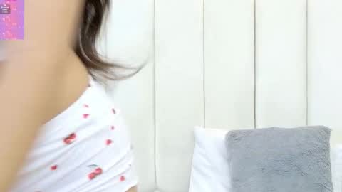 Snapshot of celestte_vanegas chatting on January 7, 11:45 am celestte_vanegas online show from January 7, 11:45 am