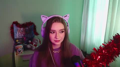 Snapshot of celia_sensual_ chatting on February 4, 8:20 am celia_sensual_ online show from February 4, 8:20 am