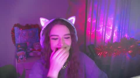 Snapshot of celia_sensual_ chatting on February 19, 3:41 pm celia_sensual_ online show from February 19, 3:41 pm