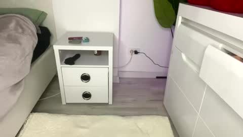 Celine Roxelle online show from January 6, 5:27 pm