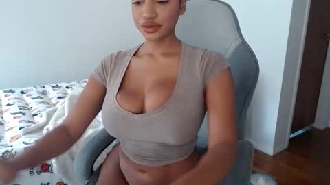 Celine Costas online show from November 19, 5:02 pm