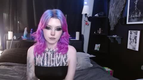 Averi online show from January 25, 11:32 pm