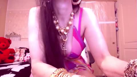 Cerise online show from November 4, 12:10 am