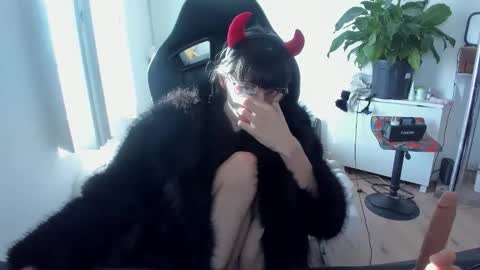 Snapshot of ceriselapine chatting on September 27, 7:24 am CeriseLapine online show from September 27, 7:24 am