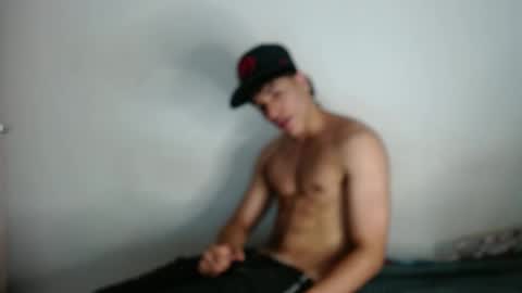 Snapshot of ceron_cb chatting on February 22, 12:08 pm ceron cb online show from February 22, 12:08 pm