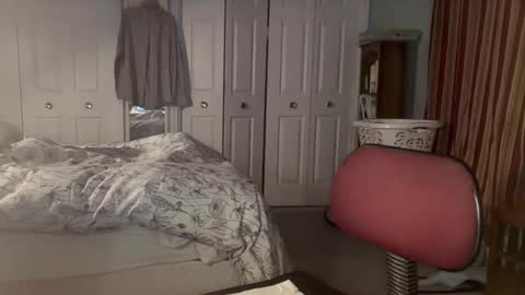 Snapshot of cfnmworkout1 chatting on November 7, 2:55 am cfnmworkout1 online show from November 7, 2:55 am