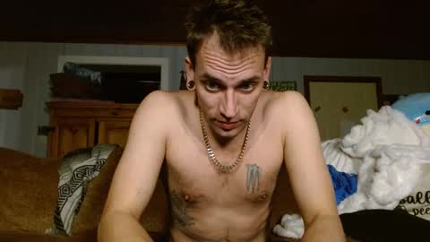 cguffey2284 online show from December 28, 8:58 am