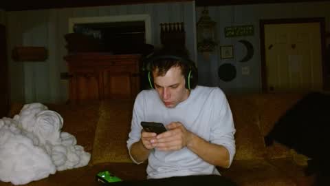 cguffey2284 online show from January 4, 2:25 am