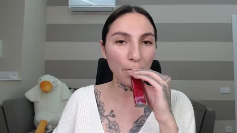 Kate online show from January 31, 2:39 pm