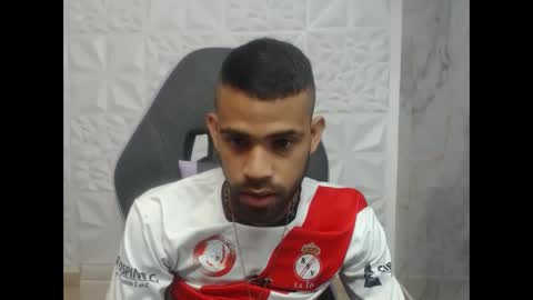 Snapshot of chacorta_ chatting on February 10, 1:26 pm chacorta_ online show from February 10, 1:26 pm