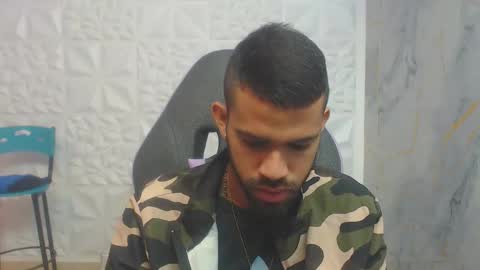 Snapshot of chacorta_ chatting on February 18, 1:29 pm chacorta_ online show from February 18, 1:29 pm