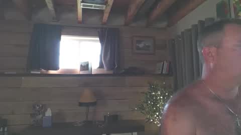 chadmichaell online show from May 26, 11:39 am