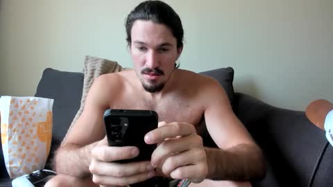 Lydong online show from April 12, 4:45 pm