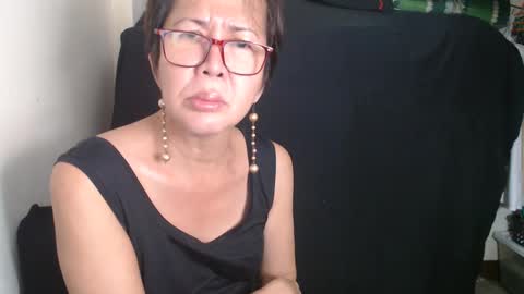 Snapshot of champaka123 chatting on January 21, 8:19 am champaka online show from January 21, 8:19 am