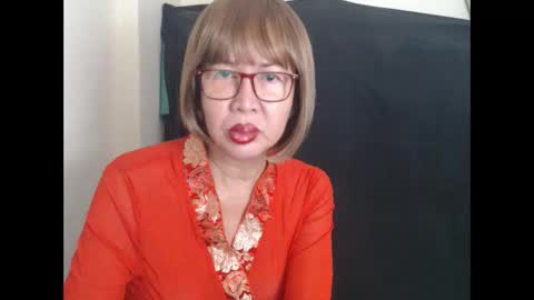 Snapshot of champaka123 chatting on February 9, 1:55 am champaka online show from February 9, 1:55 am