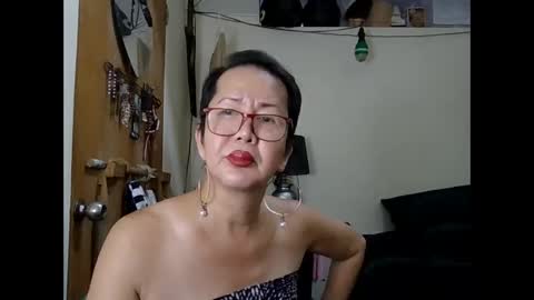 Snapshot of champaka123 chatting on September 21, 10:39 am champaka online show from September 21, 10:39 am