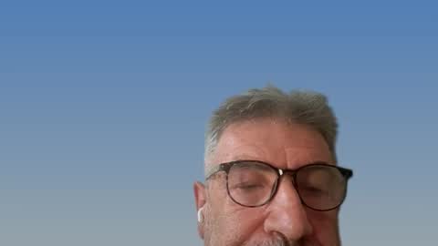 Snapshot of champsex305610 chatting on June 4, 1:50 pm champsex305610 online show from June 4, 1:50 pm
