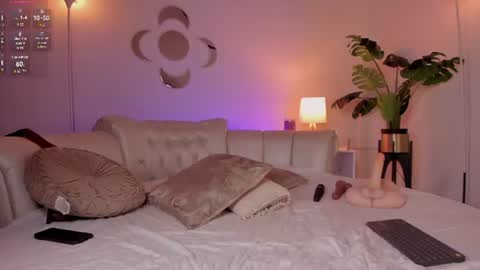 Chanell online show from July 9, 1:26 pm