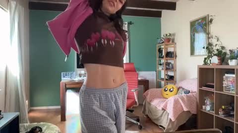 Snapshot of channel022 chatting on February 27, 5:02 pm Channel 22 online show from February 27, 5:02 pm