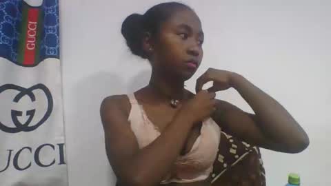 chantale483461 online show from March 23, 5:55 am