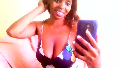 Snapshot of chante665 chatting on December 2, 7:14 am chante665 online show from December 2, 7:14 am