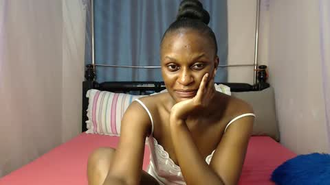 Snapshot of chantelsamz2 chatting on February 27, 3:47 am Chantel online show from February 27, 3:47 am