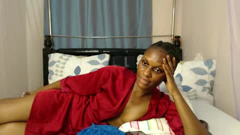 Snapshot of chantelsamz2 chatting on March 10, 12:07 am Chantel online show from March 10, 12:07 am