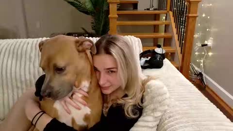 Snapshot of charbearxoxo chatting on February 12, 1:00 am char online show from February 12, 1:00 am