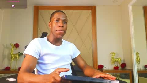 charlesbrown_ online show from May 26, 1:51 pm