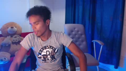 Snapshot of charlesshorny chatting on January 14, 7:53 pm charlesshorny online show from January 14, 7:53 pm