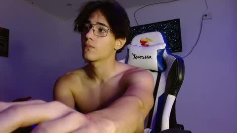 charley_morgan online show from May 28, 11:46 pm