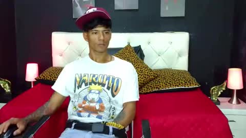 Snapshot of charlie_oconnor chatting on December 17, 3:17 am Charlie oconnor online show from December 17, 3:17 am