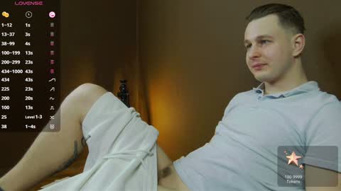 Snapshot of charlie_smiley chatting on December 12, 5:31 am Charlie Smiley online show from December 12, 5:31 am