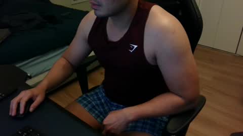 Snapshot of charliekkw chatting on February 18, 3:53 am charliekkw online show from February 18, 3:53 am