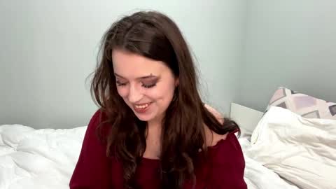 Freya online show from April 12, 5:07 pm