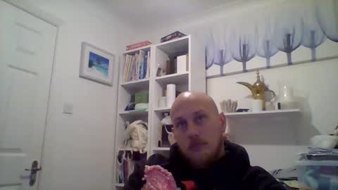 Snapshot of charliephandguest chatting on November 4, 3:55 pm Charlie online show from November 4, 3:55 pm