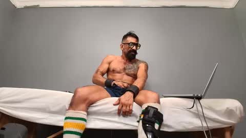 Snapshot of charlieprospect chatting on March 14, 11:54 pm Charlie Prospect online show from March 14, 11:54 pm