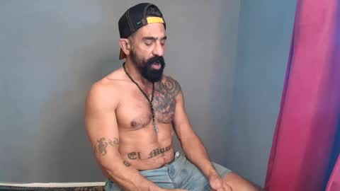 Snapshot of charlieprospect chatting on April 6, 6:20 pm Charlie Prospect online show from April 6, 6:20 pm