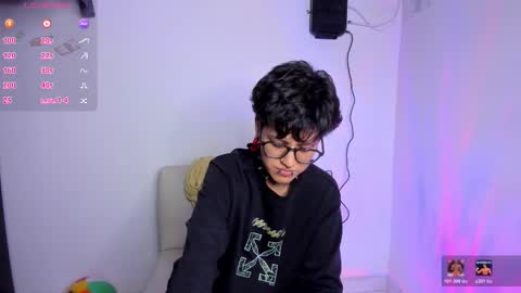 Snapshot of charlietaylorr__ chatting on February 20, 7:21 am Charlie online show from February 20, 7:21 am