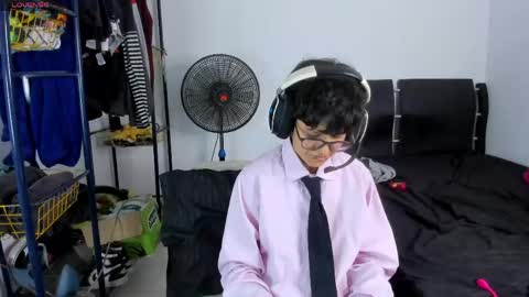 Charlie online show from May 25, 6:47 pm