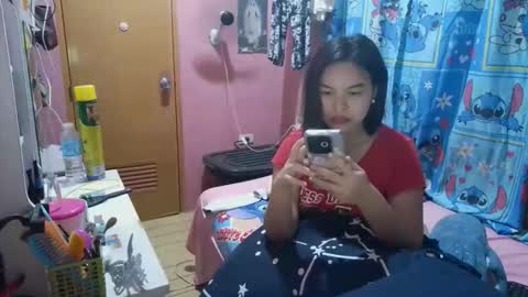 Snapshot of charlincadorna125 chatting on April 27, 9:18 am Sweetieeche online show from April 27, 9:18 am