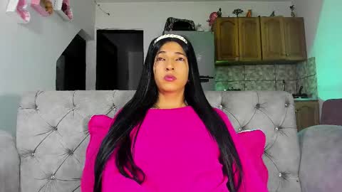 Snapshot of charlot_sanchez chatting on September 24, 10:35 pm lot online show from September 24, 10:35 pm