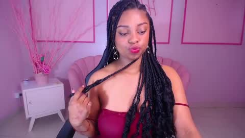 Snapshot of charlote_fun_a chatting on December 14, 10:56 am Charlote online show from December 14, 10:56 am